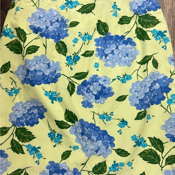 Ladies 10 Petite Talbots Floral Skirt - Picture 3 of 3